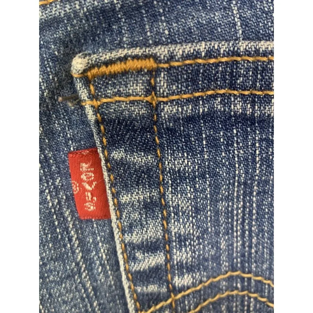 Women's Vintage Levi's 550 Distressed Cut‎ Off Jean Shorts High Waist size 31”